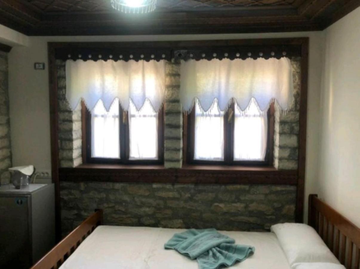 Miziriguesthouse Gjirokaster Ngoại thất bức ảnh