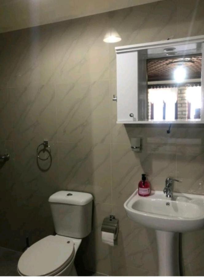 Miziriguesthouse Gjirokaster Ngoại thất bức ảnh