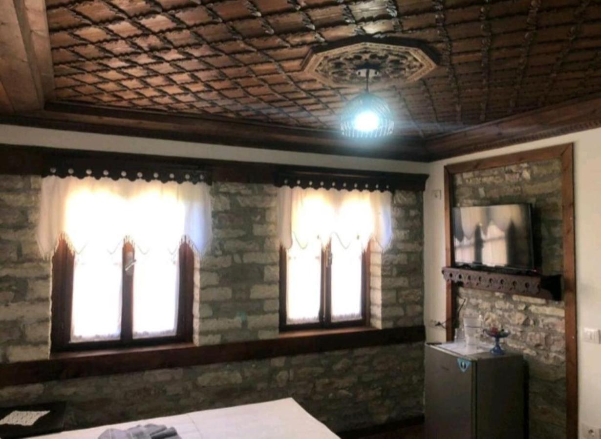 Miziriguesthouse Gjirokaster Ngoại thất bức ảnh