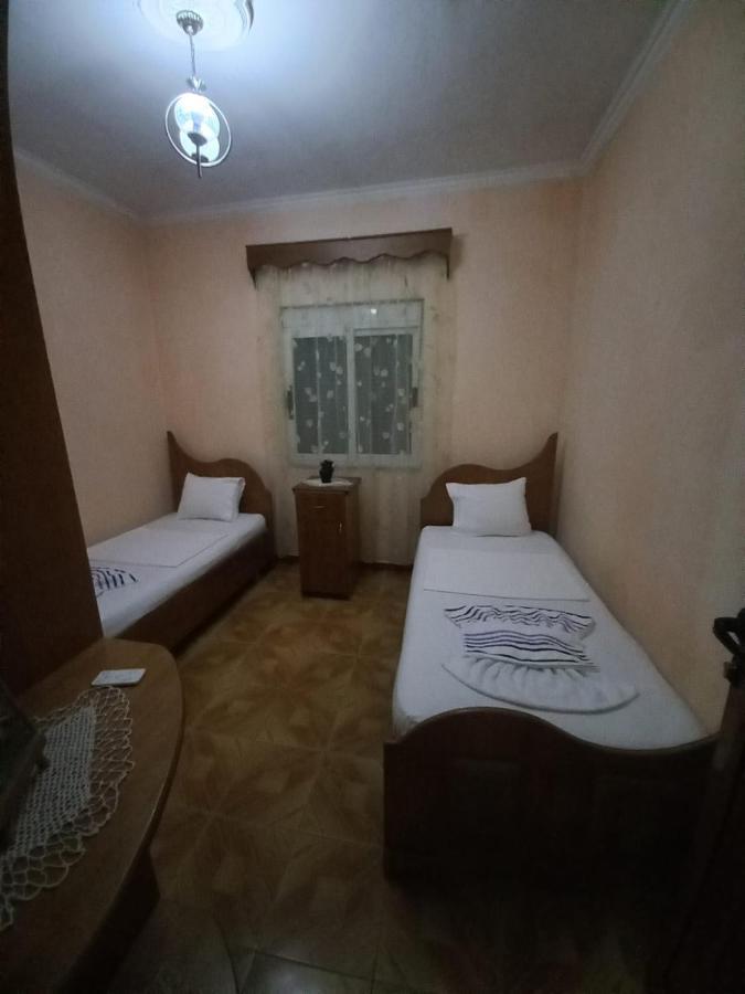 Miziriguesthouse Gjirokaster Ngoại thất bức ảnh