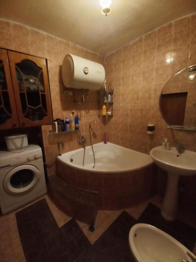 Miziriguesthouse Gjirokaster Ngoại thất bức ảnh