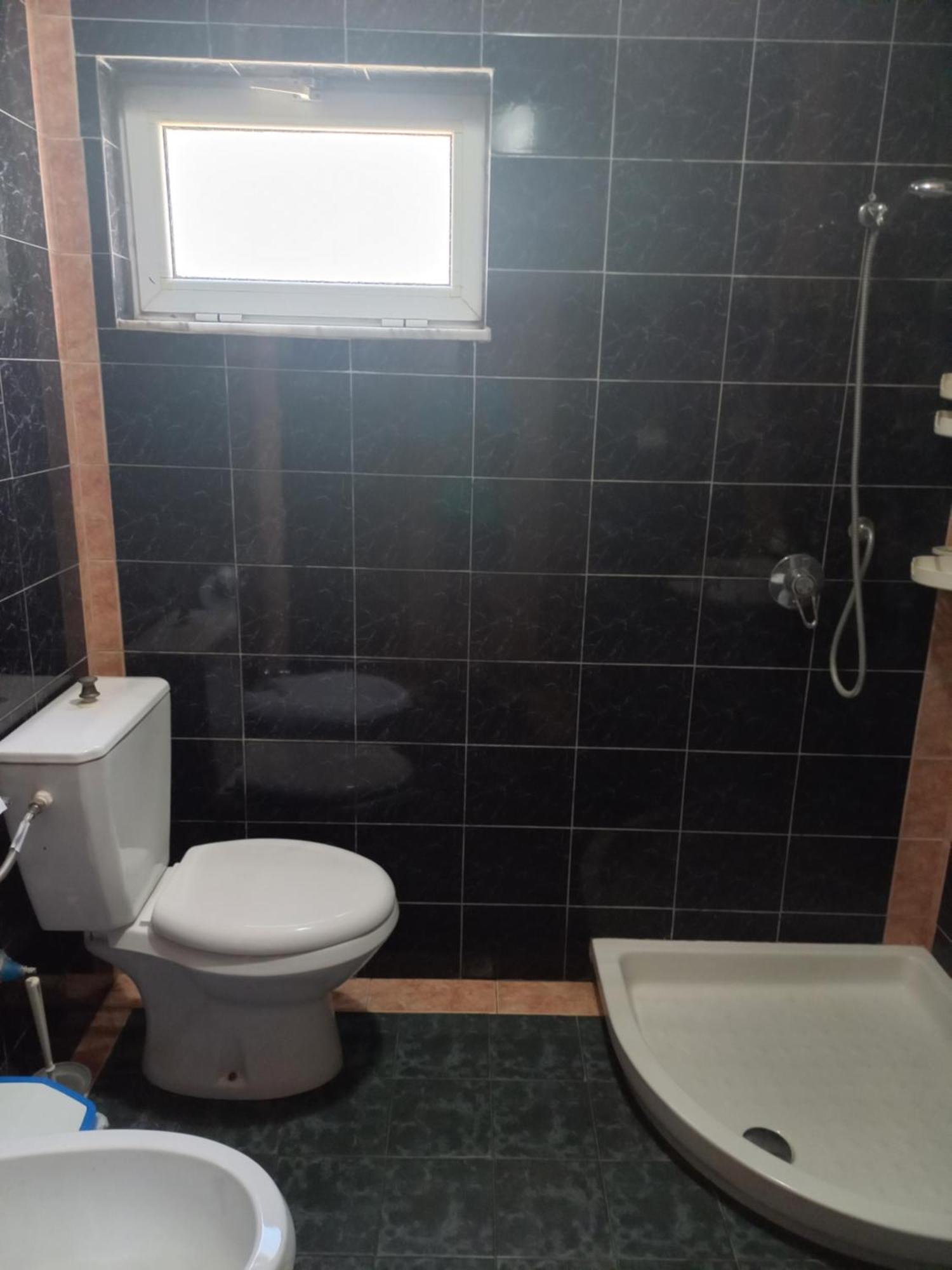 Miziriguesthouse Gjirokaster Ngoại thất bức ảnh