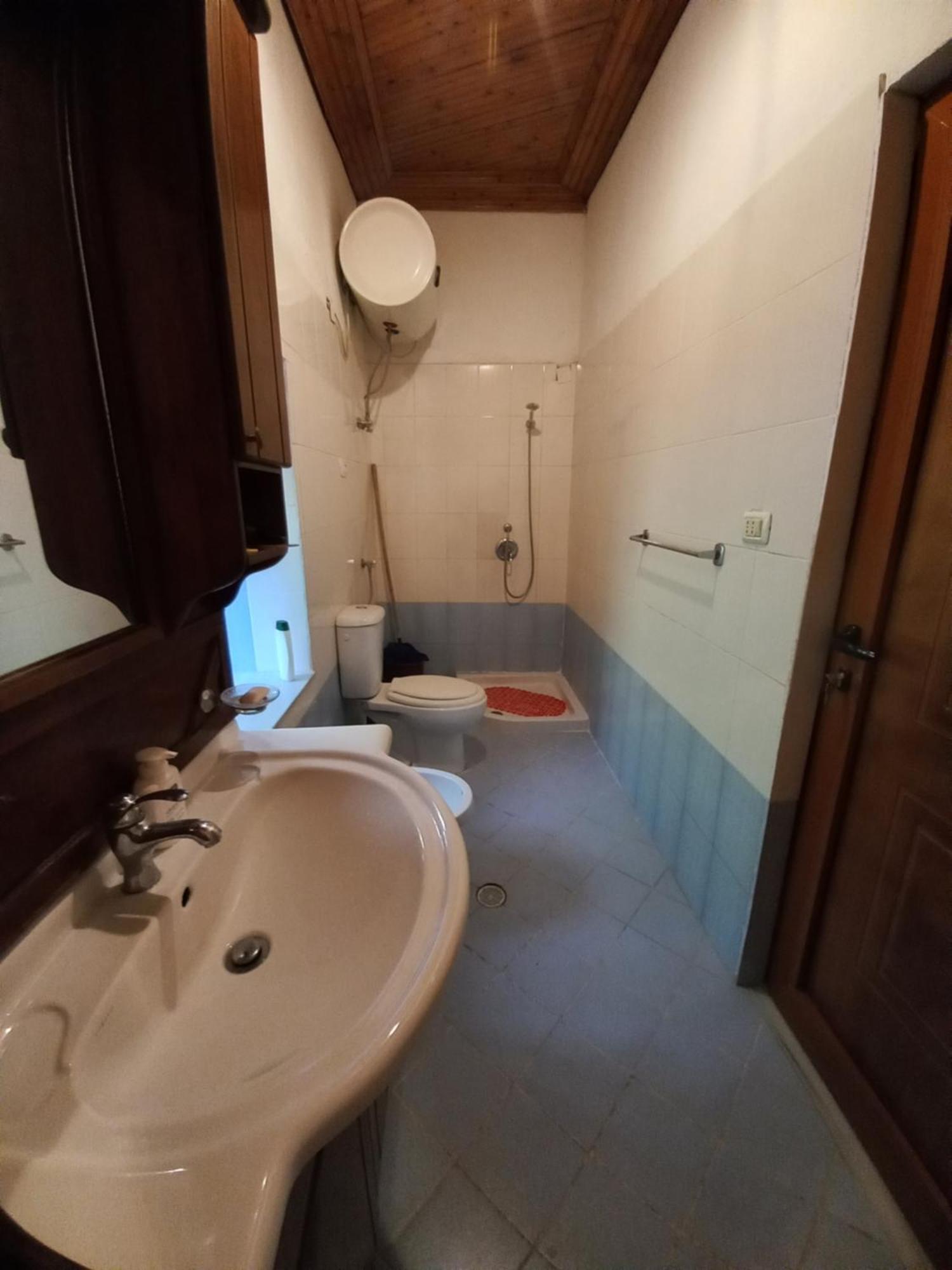 Miziriguesthouse Gjirokaster Ngoại thất bức ảnh
